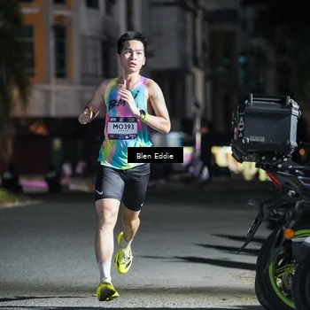 Runner Photo 7669912