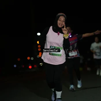 Runner Photo 7669914