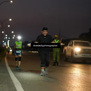 Runner Photo 7669915