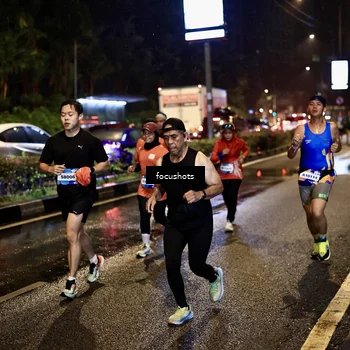 Runner Photo 7669937