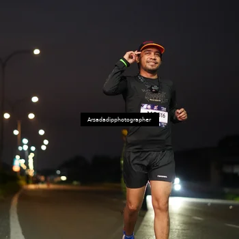Runner Photo 7669962