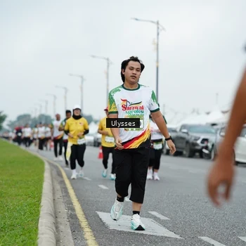 Runner Photo 7669971