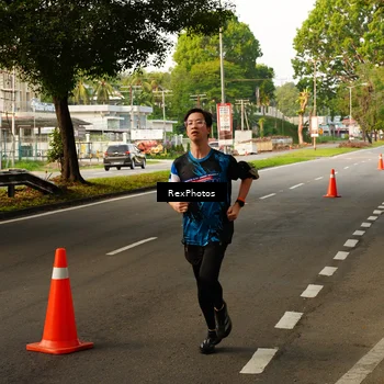 Runner Photo 7669978