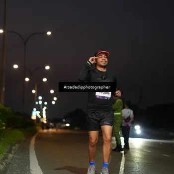 Runner Photo 7669996
