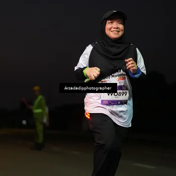Runner Photo 7669998