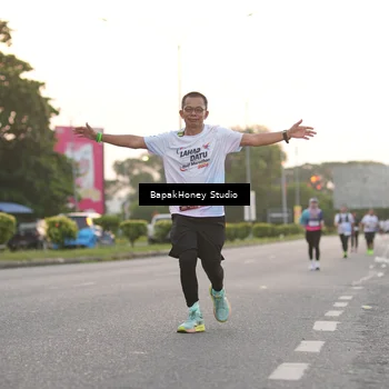 Runner Photo 7670005
