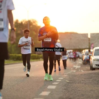 Runner Photo 7670007