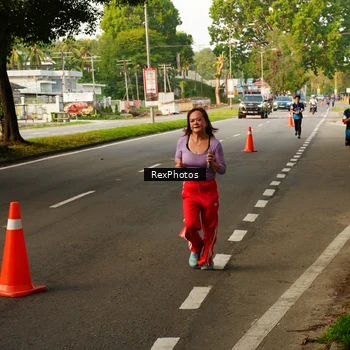Runner Photo 7670038