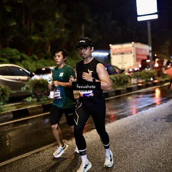 Runner Photo 7670053
