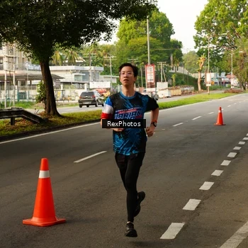 Runner Photo 7670069