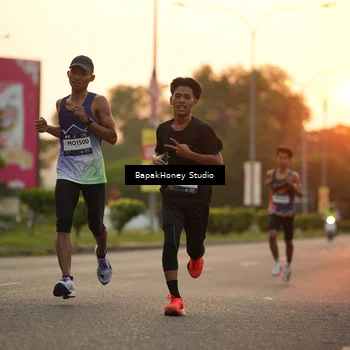 Runner Photo 7670079