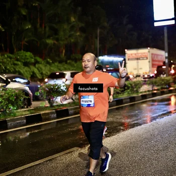 Runner Photo 7670085