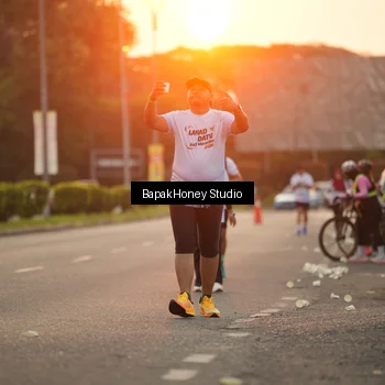 Runner Photo 7670098