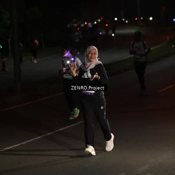 Runner Photo 7670104
