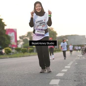 Runner Photo 7670110