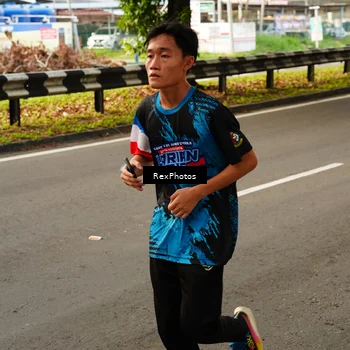 Runner Photo 7670113