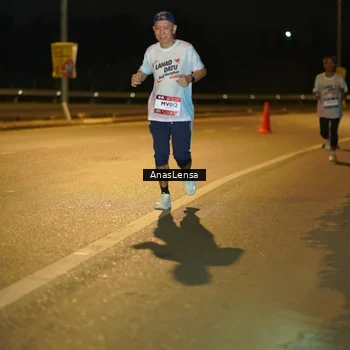 Runner Photo 7670140