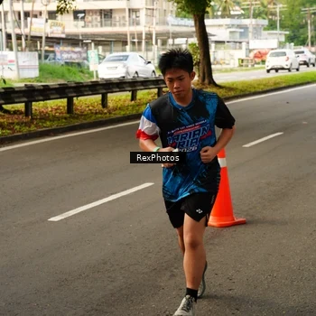 Runner Photo 7670141