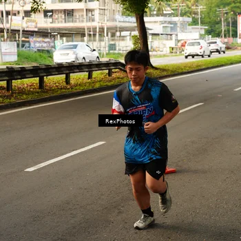 Runner Photo 7670147