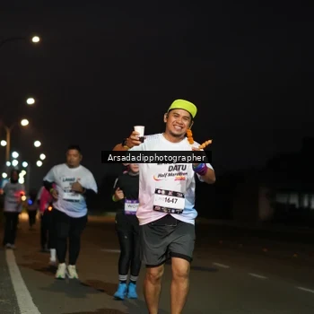 Runner Photo 7670166