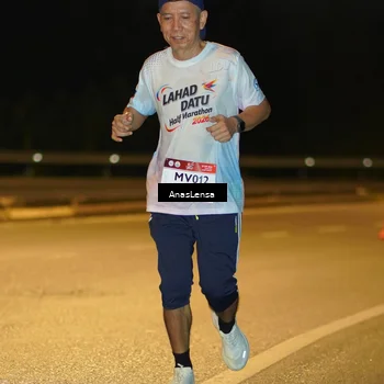 Runner Photo 7670169