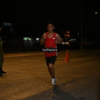 Runner Photo 7670177