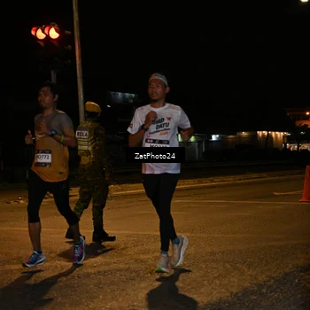 Runner Photo 7670178