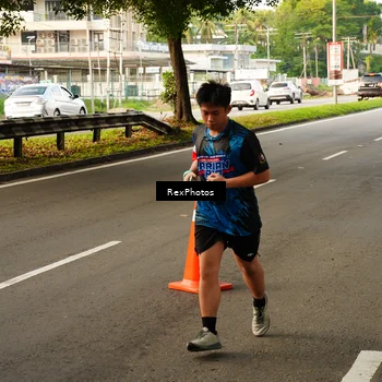 Runner Photo 7670211