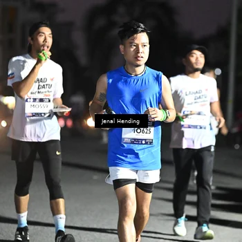 Runner Photo 7670228
