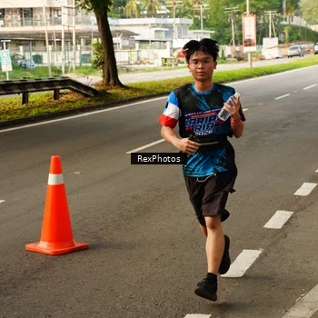 Runner Photo 7670241