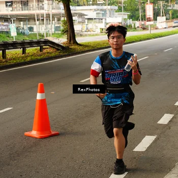 Runner Photo 7670265