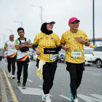 Runner Photo 7670267