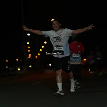 Runner Photo 7670282