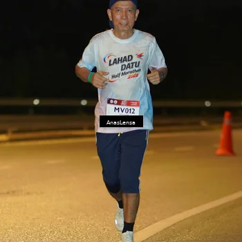 Runner Photo 7670291