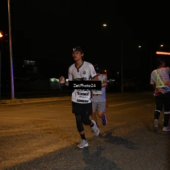 Runner Photo 7670293
