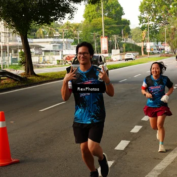 Runner Photo 7670302