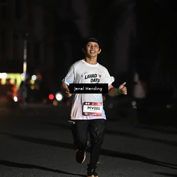 Runner Photo 7670307