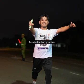 Runner Photo 7670323