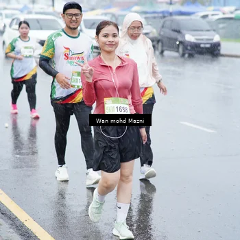 Runner Photo 7670331