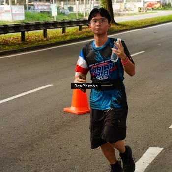 Runner Photo 7670338