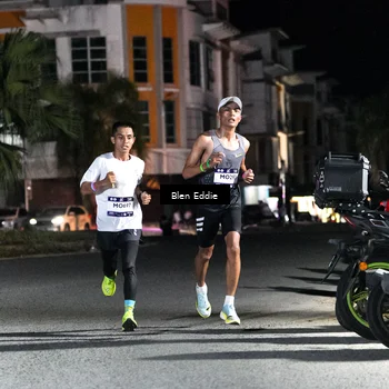 Runner Photo 7670342