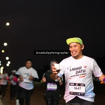 Runner Photo 7670351