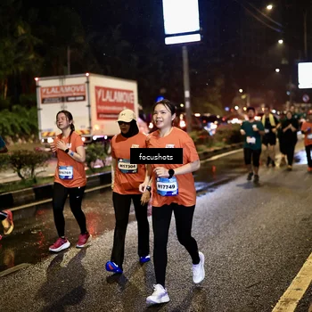 Runner Photo 7670353