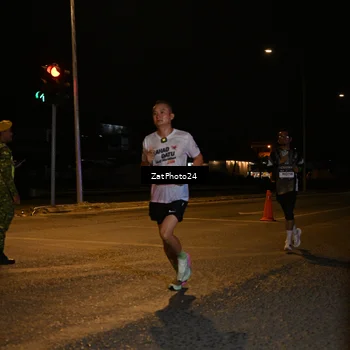Runner Photo 7670369