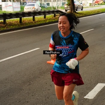 Runner Photo 7670376