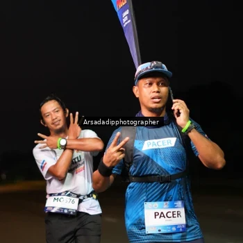Runner Photo 7670399