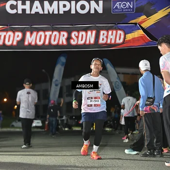 Runner Photo 7670411