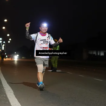 Runner Photo 7670412