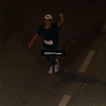 Runner Photo 7670413
