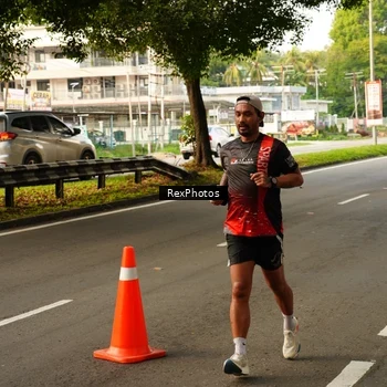 Runner Photo 7670435